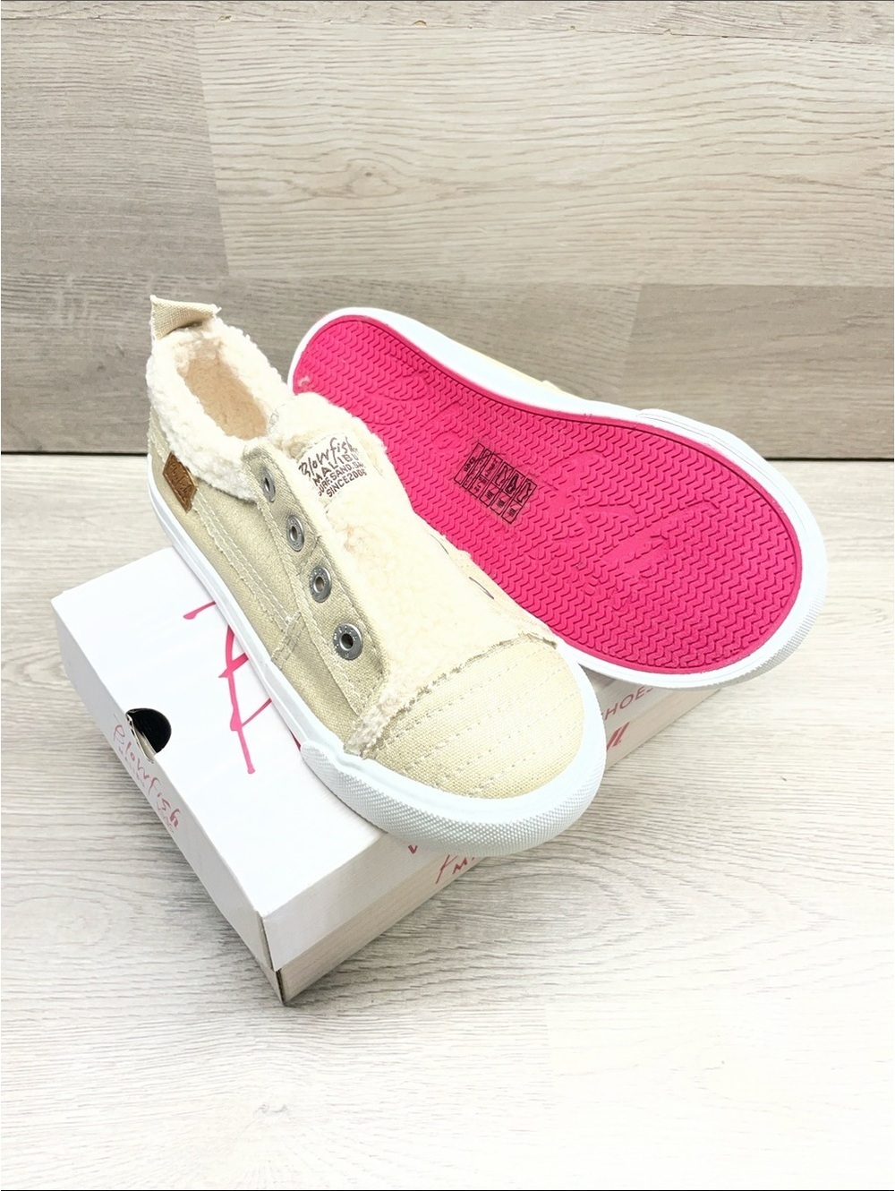 Blowfish Kids Cream Canvas Slip-On Sneakers with Pink Outsole #163